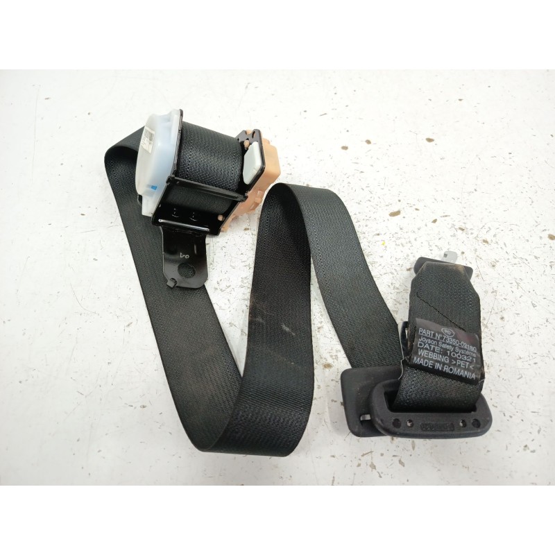 Recambio de cinturon seguridad trasero central para toyota corolla sedán (_e21_) 1.8 vvti hybrid (mzea12, zre211, zwe211) refere