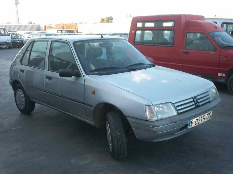 peugeot 205 berlina del año 1998