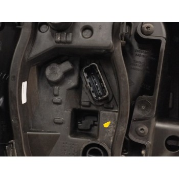 Recambio de piloto trasero derecho para smart forfour 0.9 turbo cat referencia OEM IAM 265502003R  