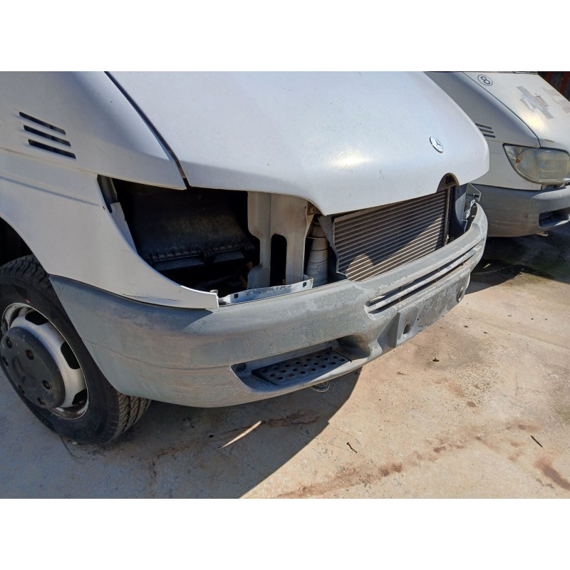PARAGOLPES DELANTERO