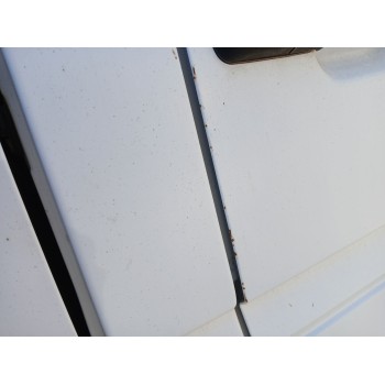 Recambio de puerta delantera derecha para mercedes-benz sprinter 02.00  caja cerrada, techo elevado 413 cdi (904.663) referencia