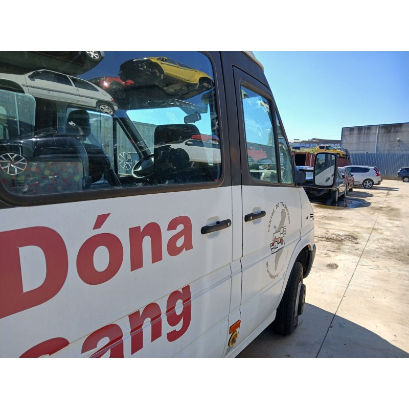 PUERTA DELANTERA DERECHA