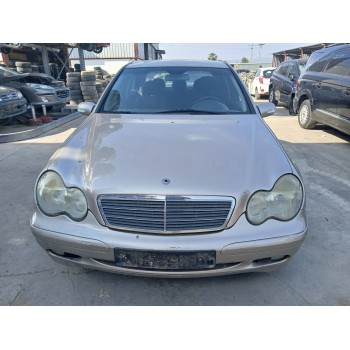 mercedes-benz clase c (w203) del año 2001