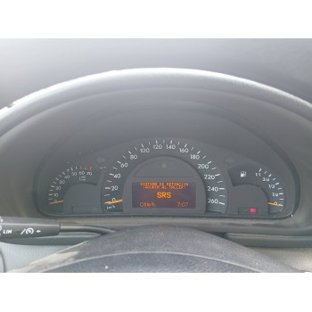 mercedes-benz clase c (w203) del año 2001