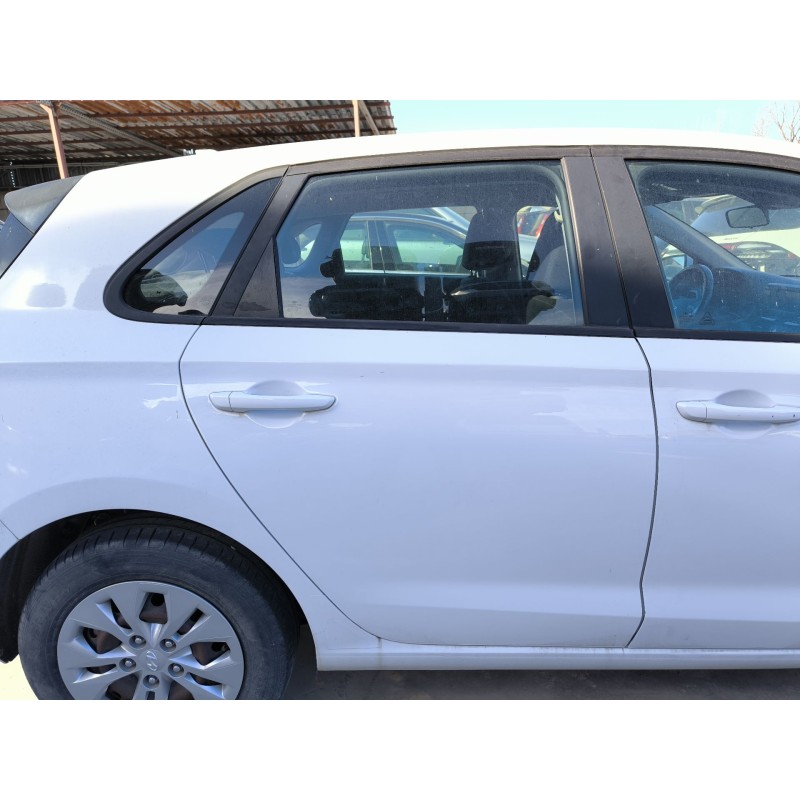 Recambio de puerta trasera derecha para hyundai i30 (pde, pd, pden) 1.0 t-gdi referencia OEM IAM   