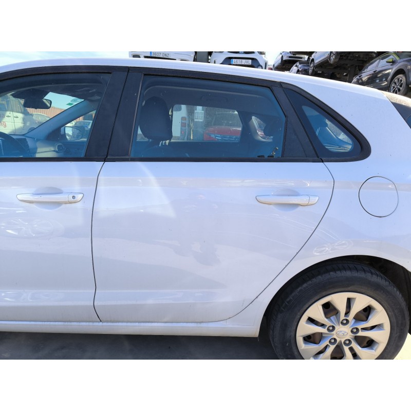 Recambio de puerta trasera izquierda para hyundai i30 (pde, pd, pden) 1.0 t-gdi referencia OEM IAM   