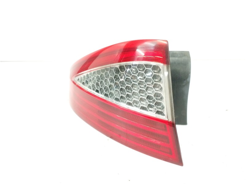 Recambio de piloto trasero izquierdo para ford mondeo ber. (ca2) 1.8 tdci cat referencia OEM IAM 7S7113405A Recambio de piloto trasero izquierdo para ford mondeo ber. (ca2) 1.8 tdci cat referencia OEM IAM 7S7113405A