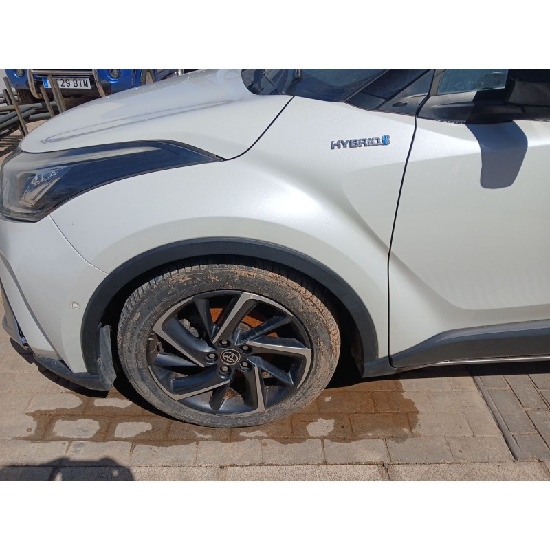 Recambio de aleta delantera izquierda para toyota c-hr (_x1_) 2.0 hybrid (maxh10) referencia OEM IAM   