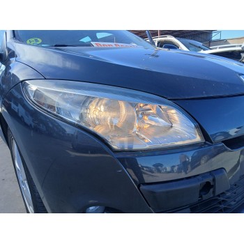 Recambio de faro derecho para renault megane iii hatchback (bz0/1_, b3_) 1.5 dci referencia OEM IAM 260101032R  
