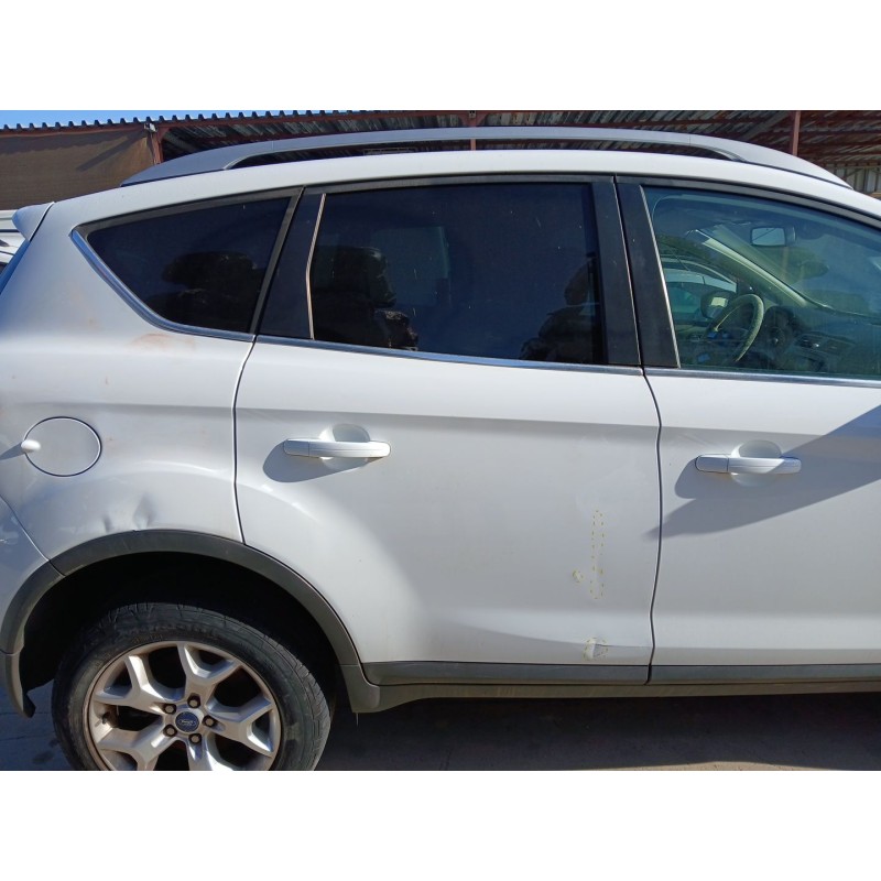 Recambio de puerta trasera derecha para ford kuga i 2.0 tdci referencia OEM IAM   