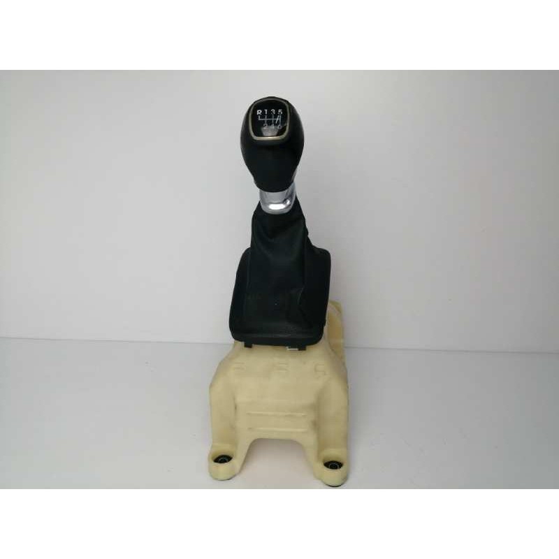 Recambio de palanca cambio para kia carens iv 1.7 crdi referencia OEM IAM 43700A4XXX  