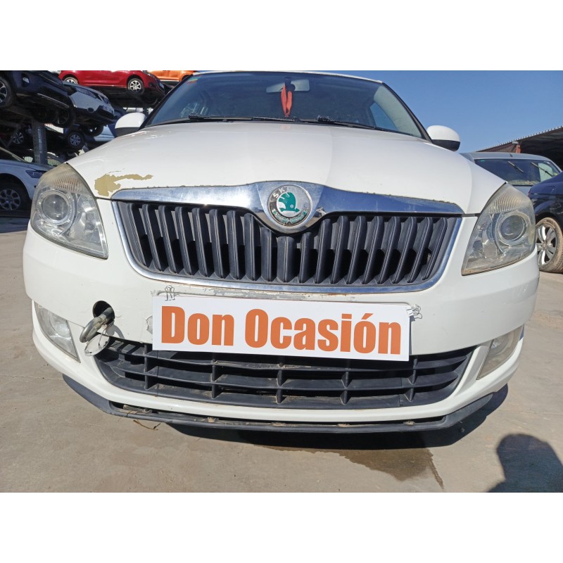 Recambio de paragolpes delantero para skoda fabia ii (542) 1.2 referencia OEM IAM 5J0807221D  