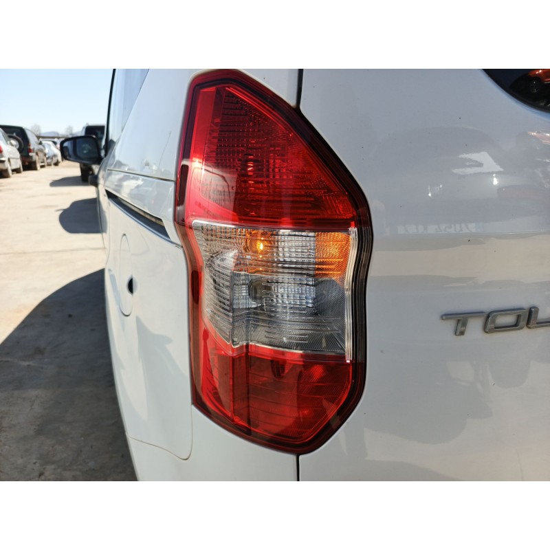 Recambio de piloto trasero izquierdo para ford tourneo courier b460 monospace 1.0 ecoboost referencia OEM IAM 2069626  