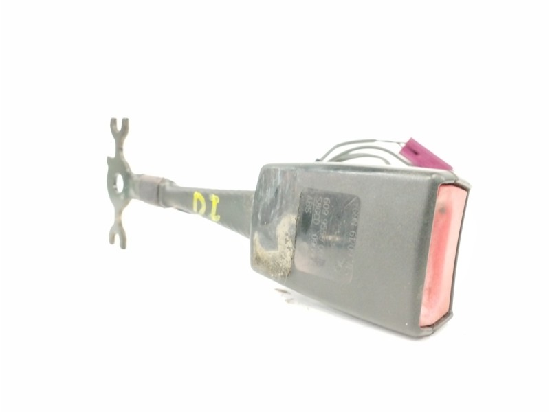 Recambio de enganche cinturon izquierdo para ford mondeo ber. (ca2) 1.8 tdci cat referencia OEM IAM 7G9N61209AE  