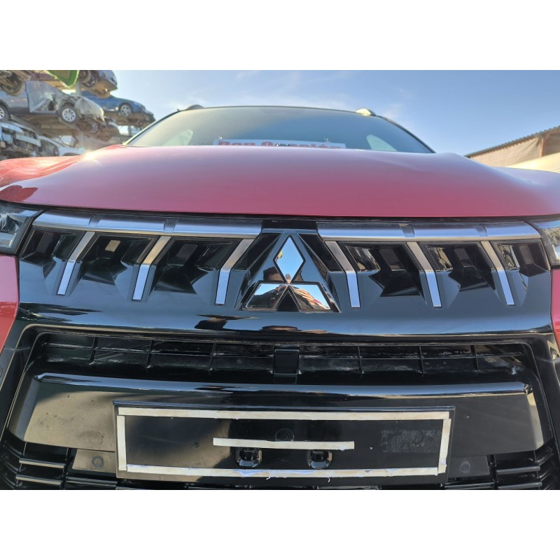 PARAGOLPES DELANTERO MQ008758 MQ008440