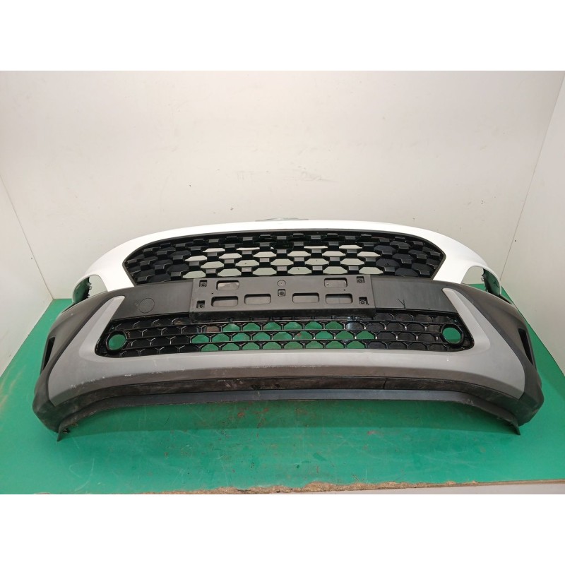 PARAGOLPES DELANTERO