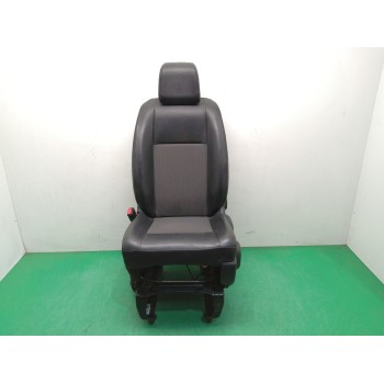 ASIENTO DELANTERO IZQUIERDO 
