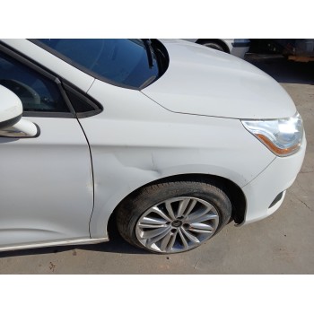 ALETA DELANTERA DERECHA 