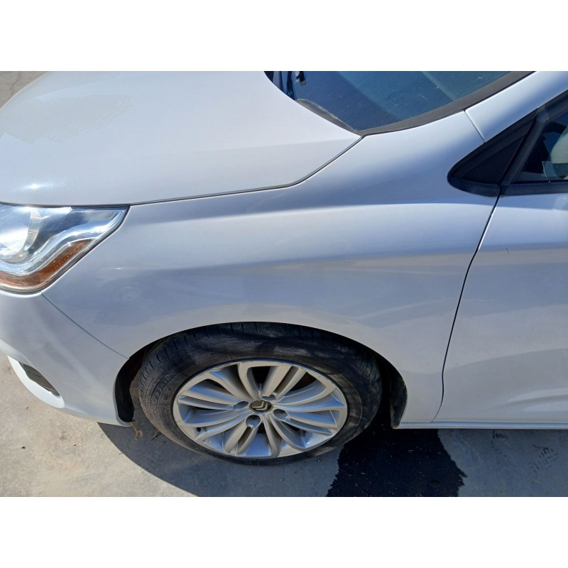 Recambio de aleta delantera izquierda para citroën c4 ii (nc_) 1.6 bluehdi 100 referencia OEM IAM   