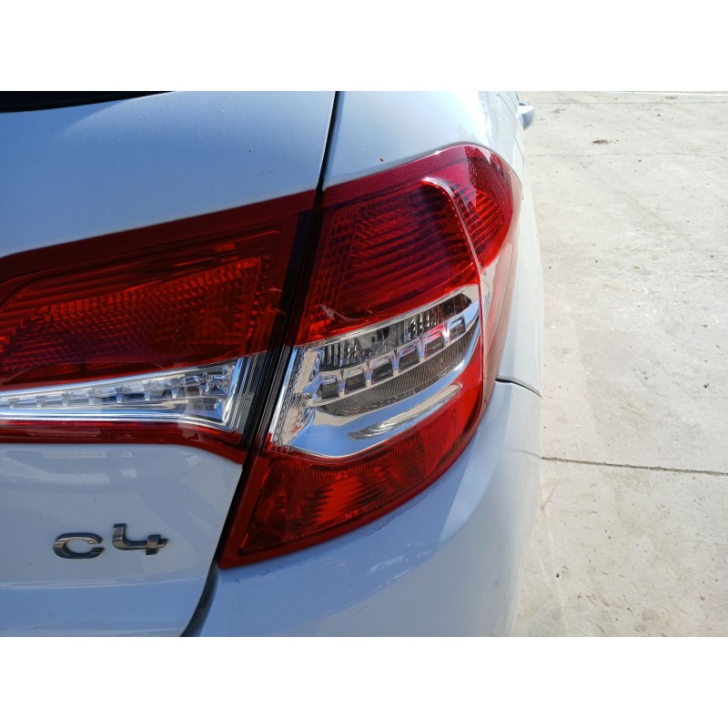 PILOTO TRASERO DERECHO