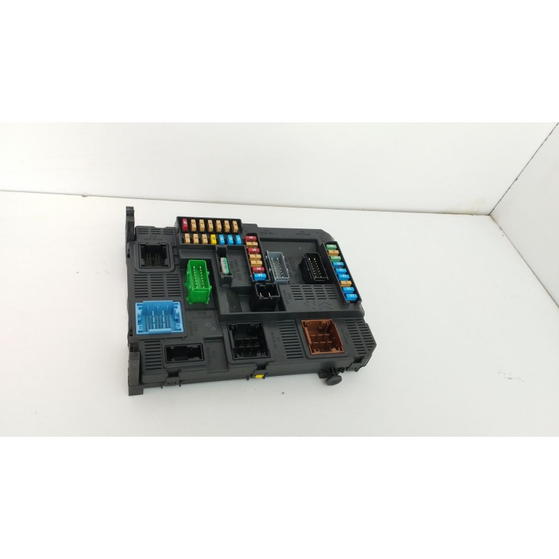 Recambio de caja reles / fusibles para citroën c-elysee (dd_) 1.6 vti 115 (ddnfp0, ddnfp6, ddnfp9) referencia OEM IAM 9819849680