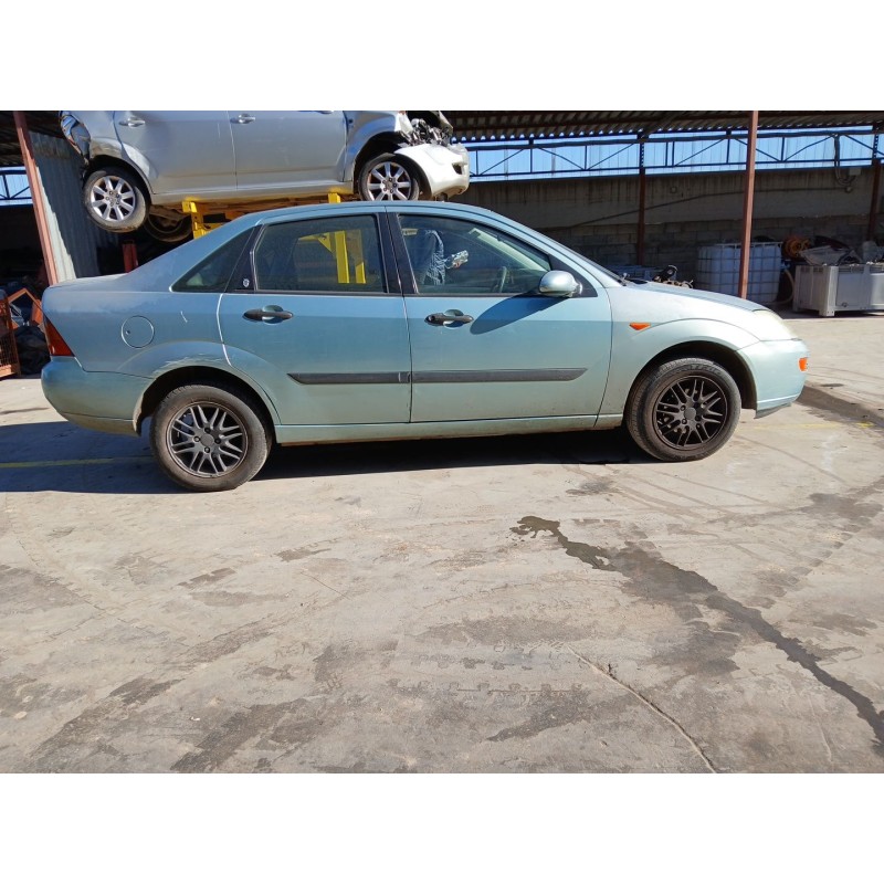 FORD FOCUS I Sedán (DFW) 2000