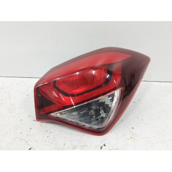 Recambio de piloto trasero derecho para hyundai i20 1.2 16v cat referencia OEM IAM 92402C8000  