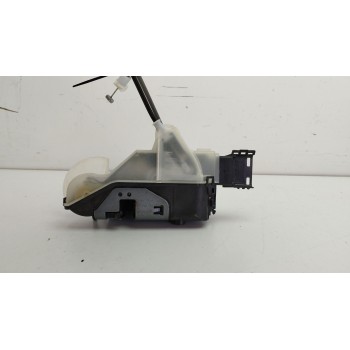 Recambio de cerradura puerta delantera izquierda para peugeot 301 1.6 vti 115 cambio manual 5 velocidades referencia OEM IAM   
