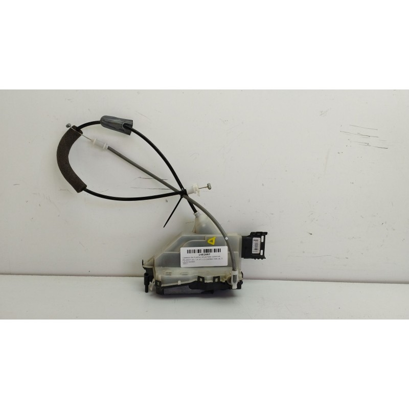 Recambio de cerradura puerta delantera derecha para peugeot 301 1.6 vti 115 cambio manual 5 velocidades referencia OEM IAM   