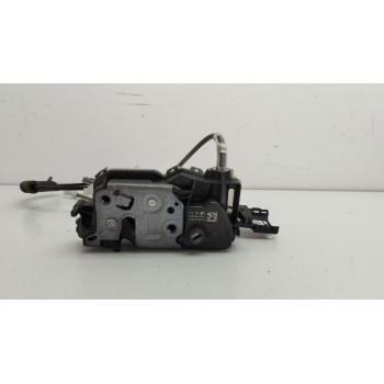 Recambio de cerradura puerta delantera derecha para peugeot 301 1.6 vti 115 cambio manual 5 velocidades referencia OEM IAM   
