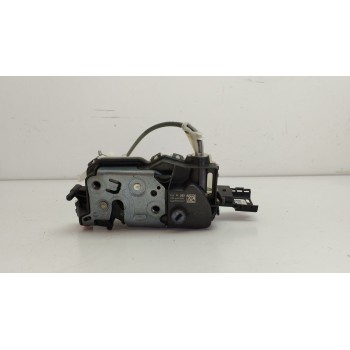 Recambio de cerradura puerta trasera derecha para peugeot 301 1.6 vti 115 cambio manual 5 velocidades referencia OEM IAM   