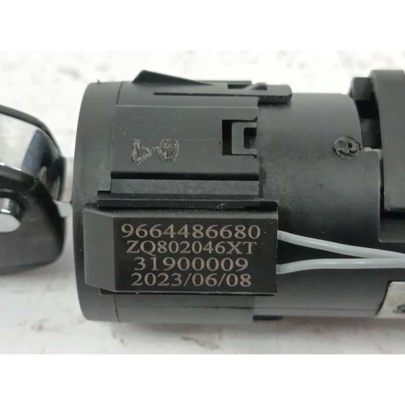 CONMUTADOR DE ARRANQUE