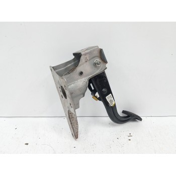 Recambio de pedal embrague para hyundai i20 1.2 16v cat referencia OEM IAM 32802C8100  