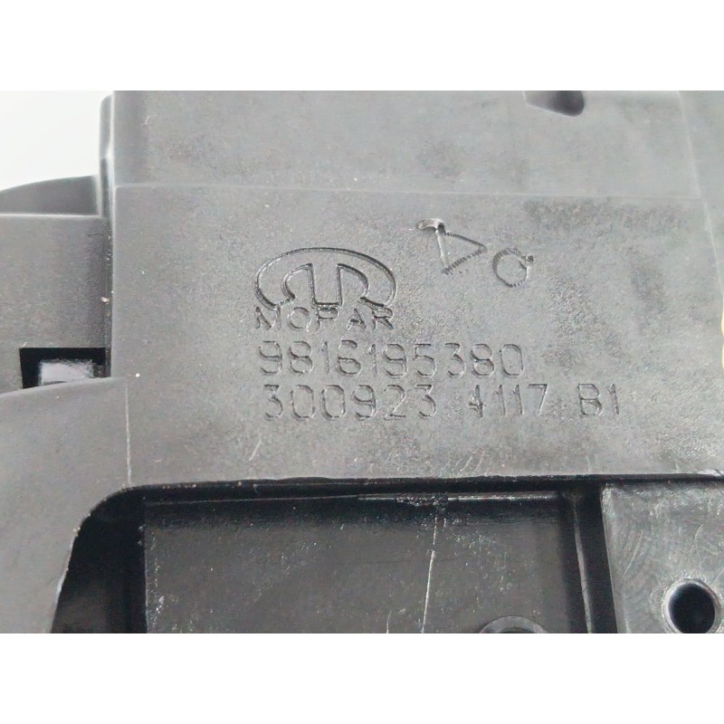 CERRADURA MALETERO / PORTON