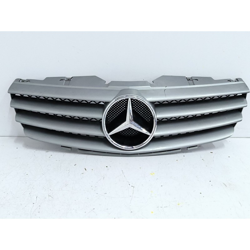 Recambio de rejilla delantera para mercedes-benz sl (r230) 500 (230.475) referencia OEM IAM A2308800683  