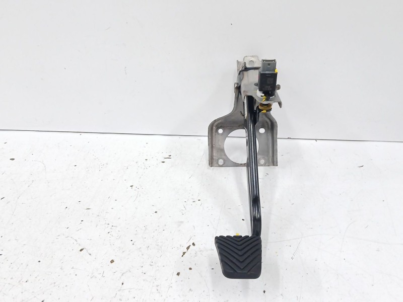Recambio de pedal freno para hyundai i20 1.2 16v cat referencia OEM IAM 32800C8100 Recambio de pedal freno para hyundai i20 1.2 16v cat referencia OEM IAM 32800C8100