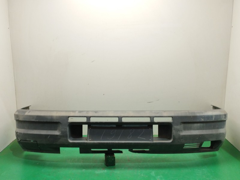 Recambio de paragolpes delantero para iveco daily combi 1989  30 - 8 combi referencia OEM IAM   