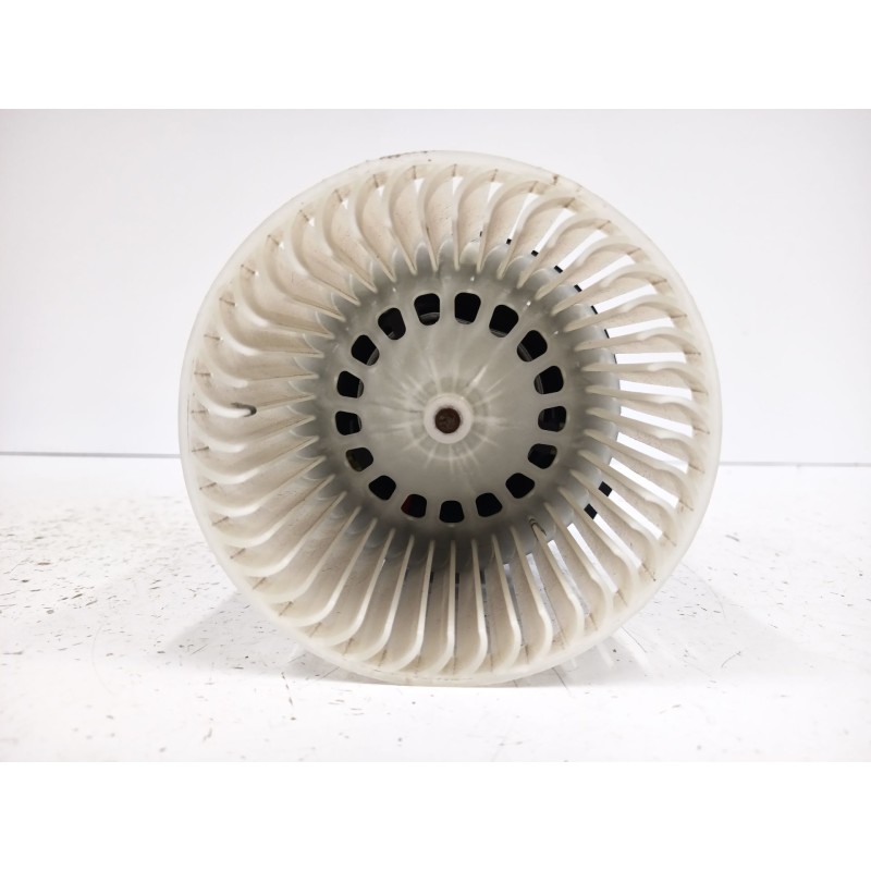 Recambio de motor calefaccion para opel corsa f (p2jo) 1.2 (68) referencia OEM IAM 7015011001  