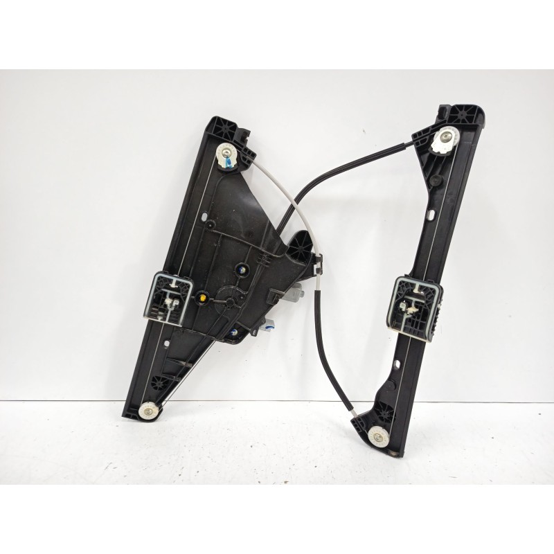 ELEVALUNAS DELANTERO IZQUIERDO 9829043780