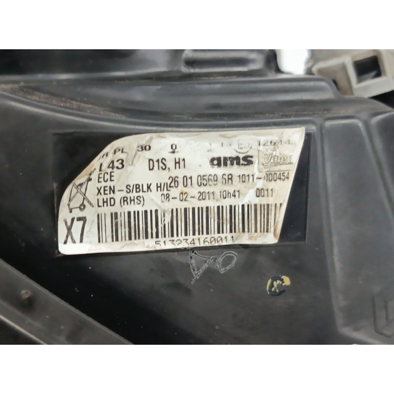 FARO DERECHO SOPORTE REPARADO