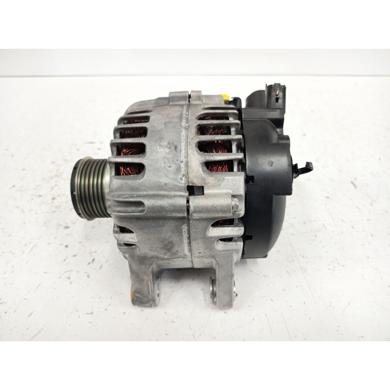 Recambio de alternador para opel corsa f (p2jo) 1.2 (68) referencia OEM IAM 9835689480 CL12 