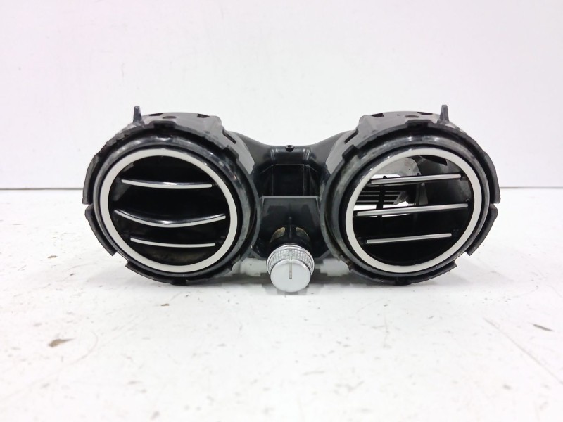 Recambio de rejilla aireadora para mercedes-benz clase c coupé (c205) c 180 (205.340) referencia OEM IAM A2058300501  