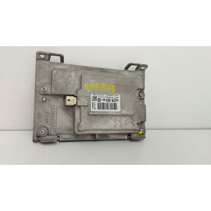 PANTALLA MULTIFUNCION