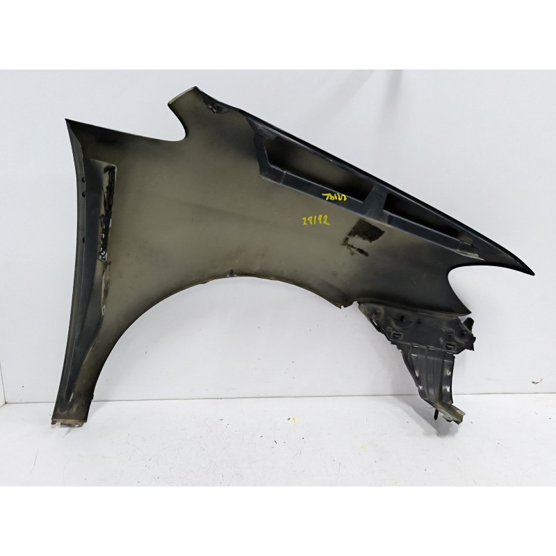 ALETA DELANTERA IZQUIERDA