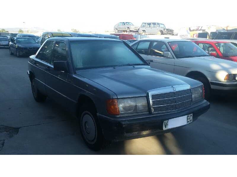 mercedes-benz clase c (w201) berlina del año 1992