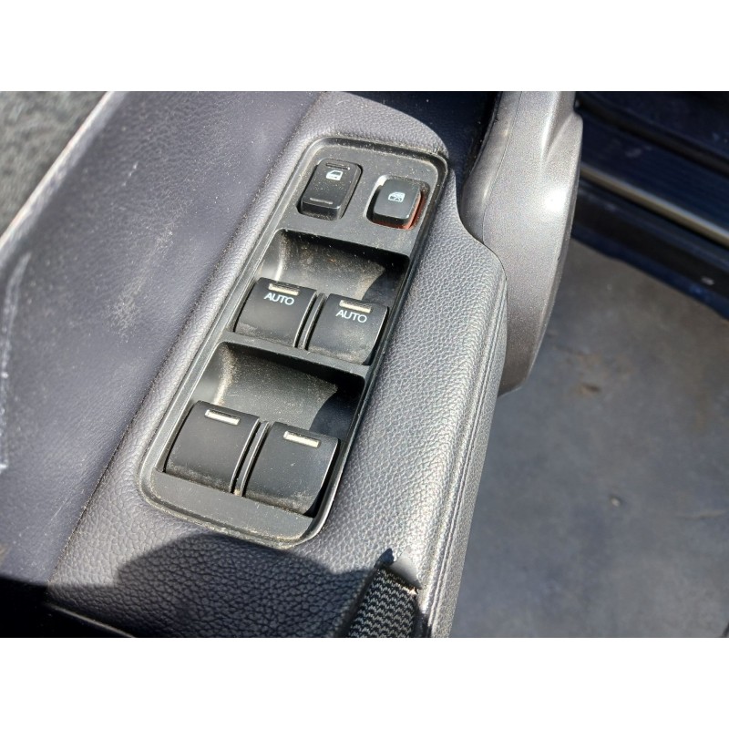 PUERTA DELANTERA DERECHA