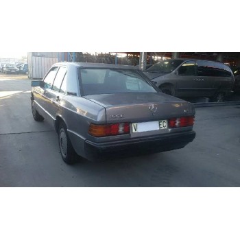 mercedes-benz clase c (w201) berlina del año 1992