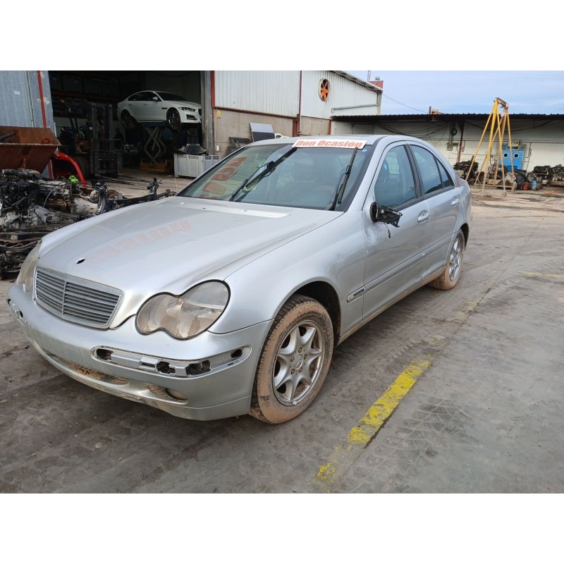 mercedes-benz clase c (w203) del año 2002