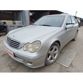 mercedes-benz clase c (w203) del año 2004