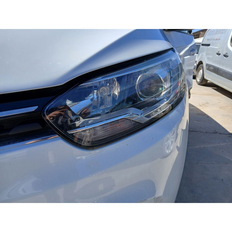 Recambio de faro izquierdo para renault scénic iv (j9_) 1.2 tce 130 referencia OEM IAM 260606727R  